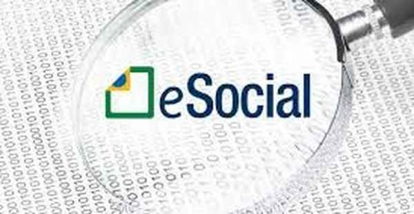 Qual o cronograma de implantação do eSocial para empresas de pequeno porte ?