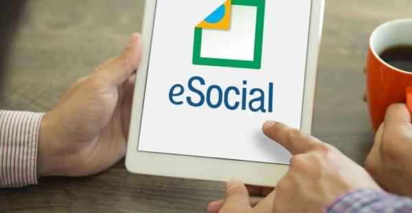 Receita pode prorrogar eSocial para MPEs, afirma especialista