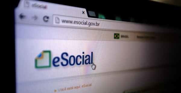 Divulgadas novas URL para transmissão dos dados de produção do eSocial