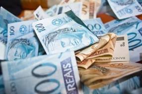Salário mínimo será de R$ 788,06 em 2015