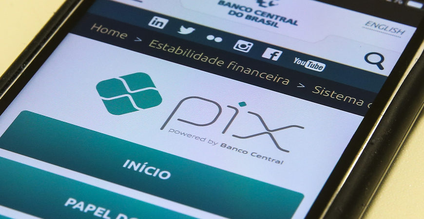 Cancelamento da chave Pix: saiba o que pode deixar CPF ou CNPJ irregulares e como conferir situação com a RFB