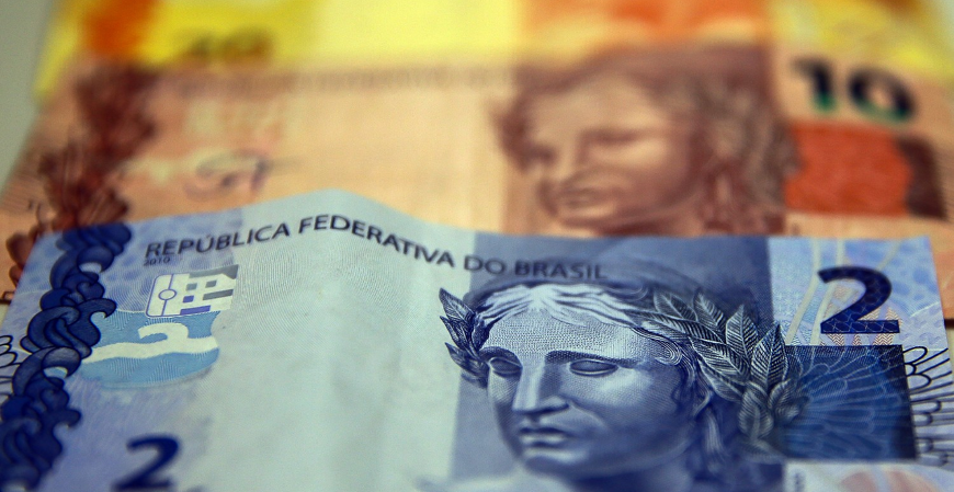 Descubra se beneficiárias do Bolsa Família podem receber auxílio maternidade e o que é o benefício variável gestante