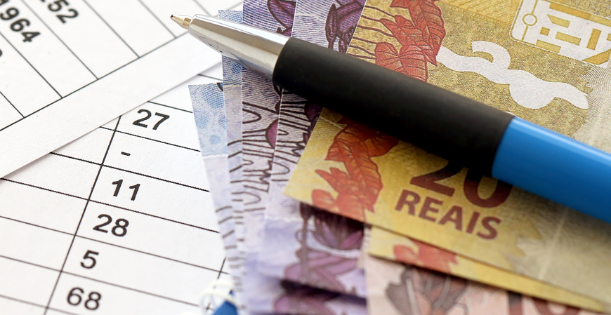 Impostômetro: arrecadação de impostos no Brasil ultrapassa R$ 3 trilhões e já pagou mais que em 2023