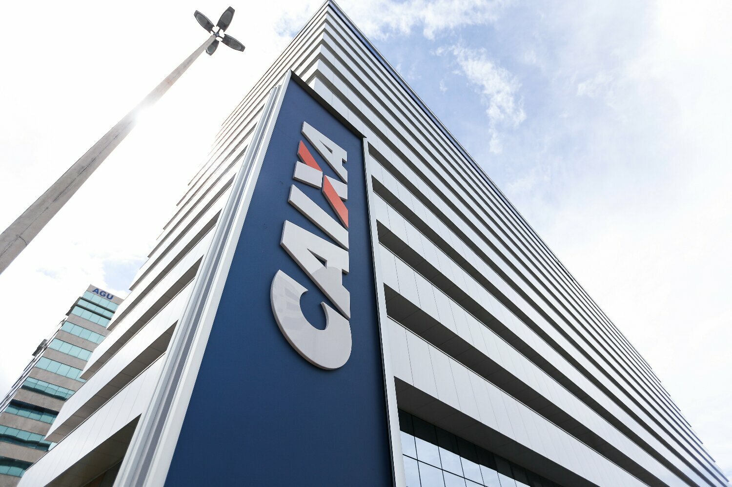 Desvio de R$ 11 milhões na Caixa: negligência em controles internos alerta para a necessidade de compliance