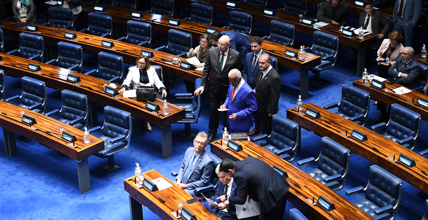 Câmara adia votação do novo teto do MEI