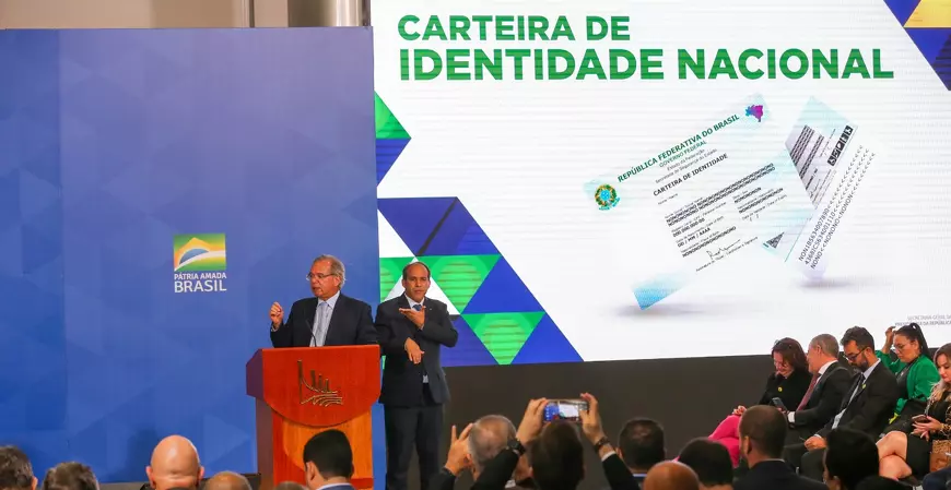 Mais de dois milhões de brasileiros já emitiram a Carteira Nacional de Identidade; saiba como fazer o seu documento