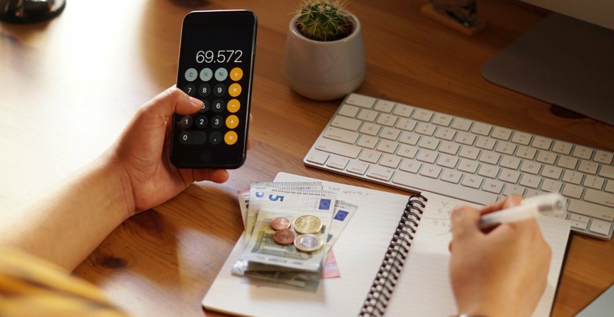 Reforma tributária avança com desonerações e cashbacks para famílias de baixa renda