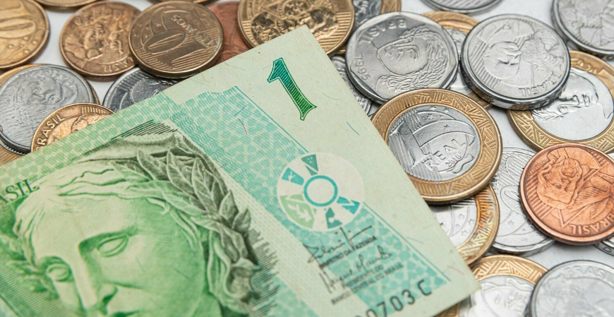 Reforma Tributária implementa cashback de impostos para famílias de baixa renda