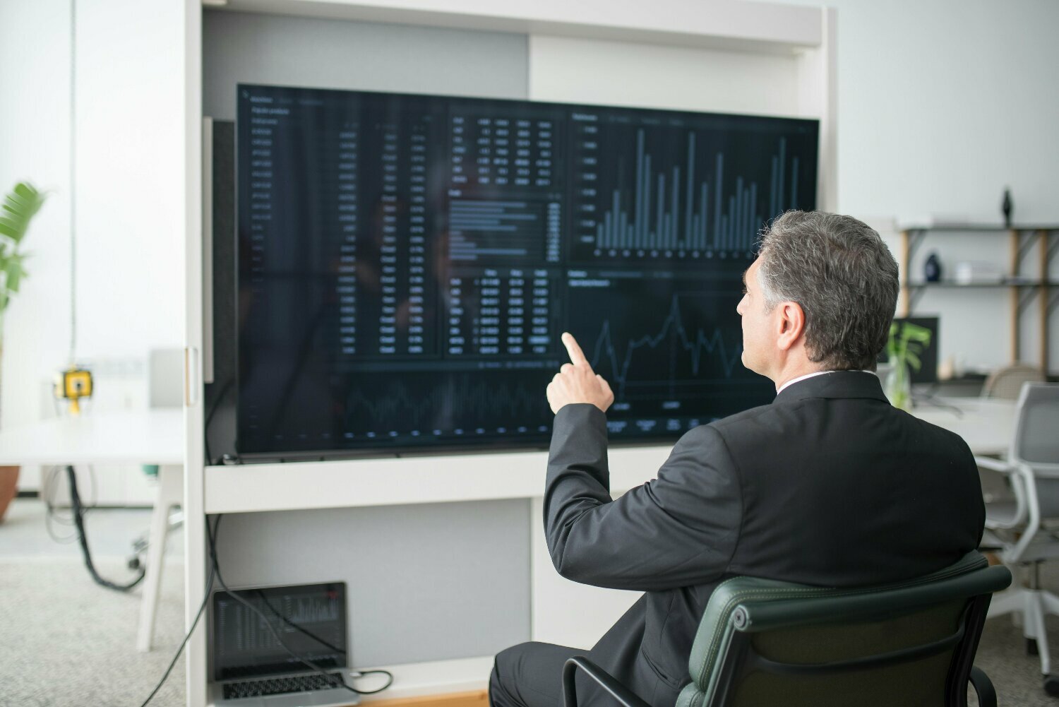 Cenário econômico exige planejamento cauteloso das empresas
