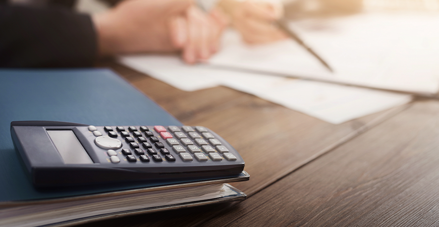 Como a contabilidade pode ajudar a reduzir multas em empresas?