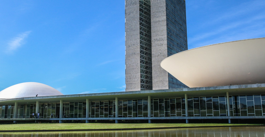 Imposto do pecado: Congresso defende trava para adoção de tributo