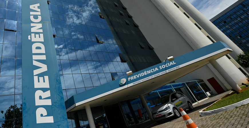 INSS: teto da taxa de juros do consignado passa a ser 1,80% a partir desta quarta-feira (13)