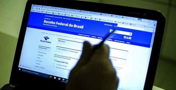 Entrega do Imposto de Renda 2018 começa em 1º de março  