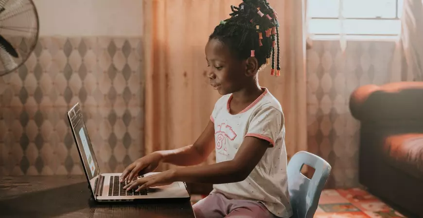 Tratamento de dados pessoais de crianças e adolescentes