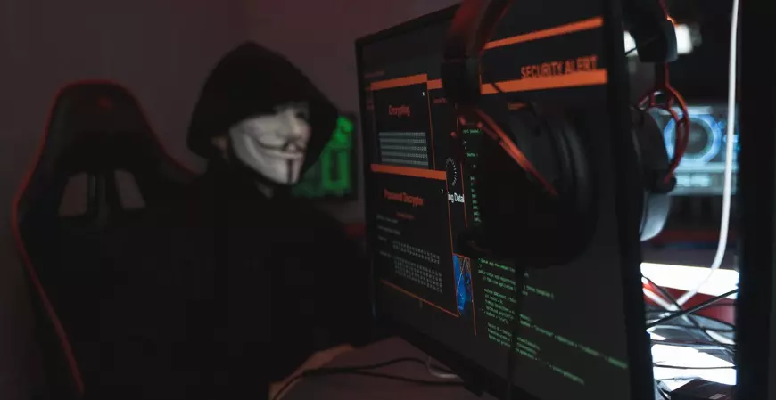 Fraudes no Desenrola Brasil: criminosos distribuem links falsos no WhatsApp e Facebook