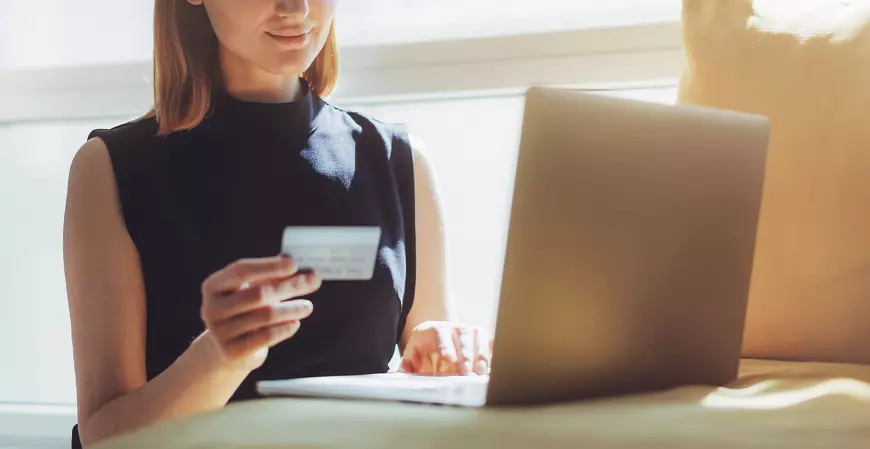 EFD-Reinf: entenda como ficam as informações das comissões de cartão de crédito 