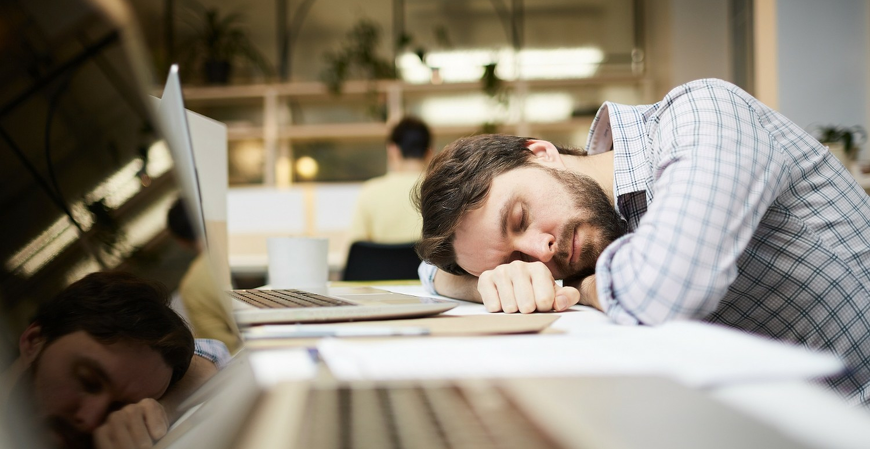 Vergonha, ansiedade, tédio e inveja: veja como transformar emoções negativas em força no ambiente de trabalho