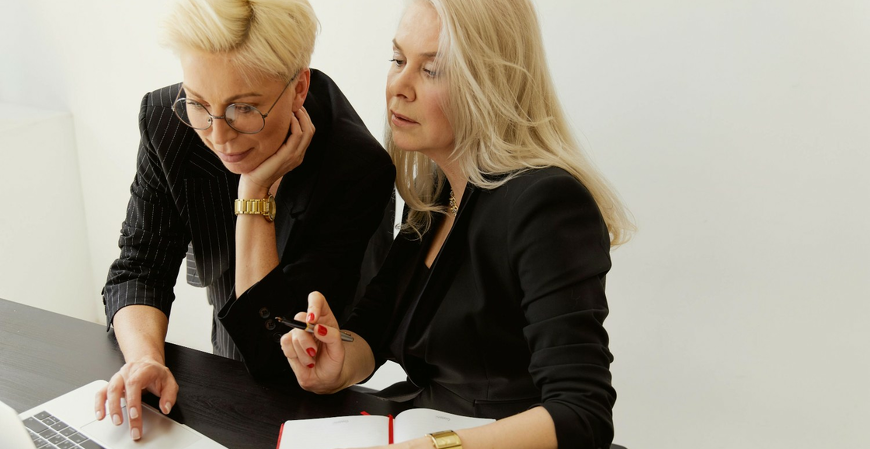 Empresas devem investir em interfaces amigáveis para alcançar público 50+