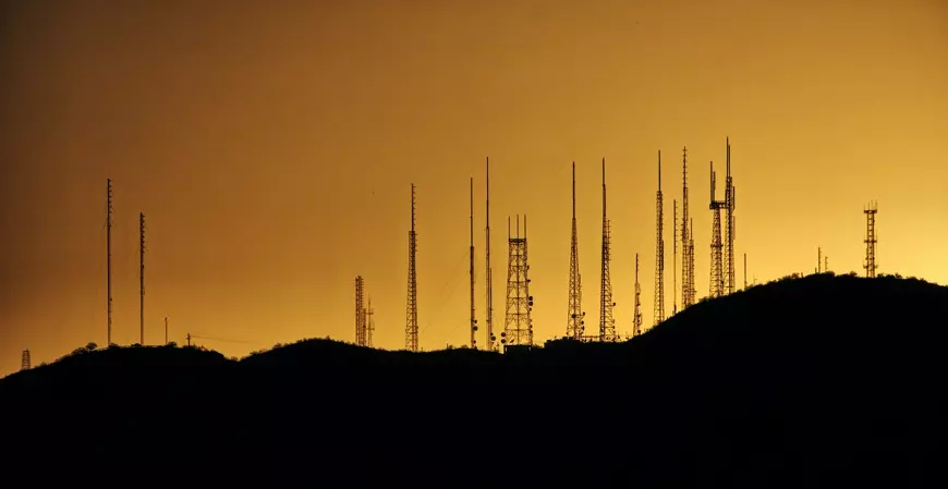 Entendendo os obstáculos tributários no setor de telecomunicações