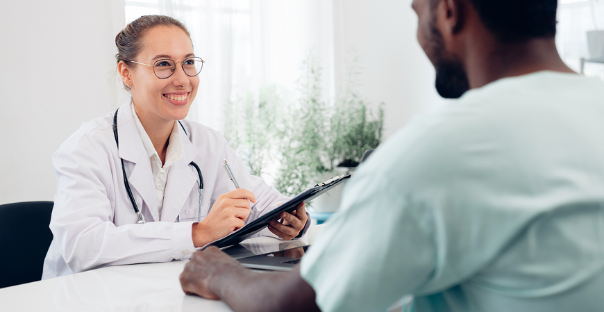 Estabilidade de empregados com doenças estigmatizantes é tema de projeto de lei do senador Romário