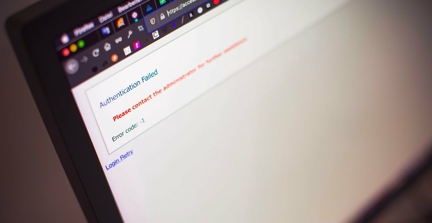Falha mundial derruba internet e tira sistemas do governo do ar no Brasil