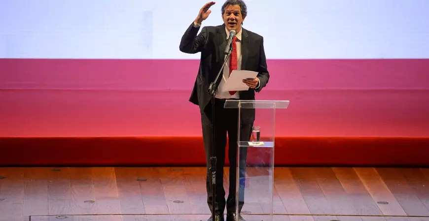 Fim do parcelamento sem juros prejudicará consumidores, diz Haddad