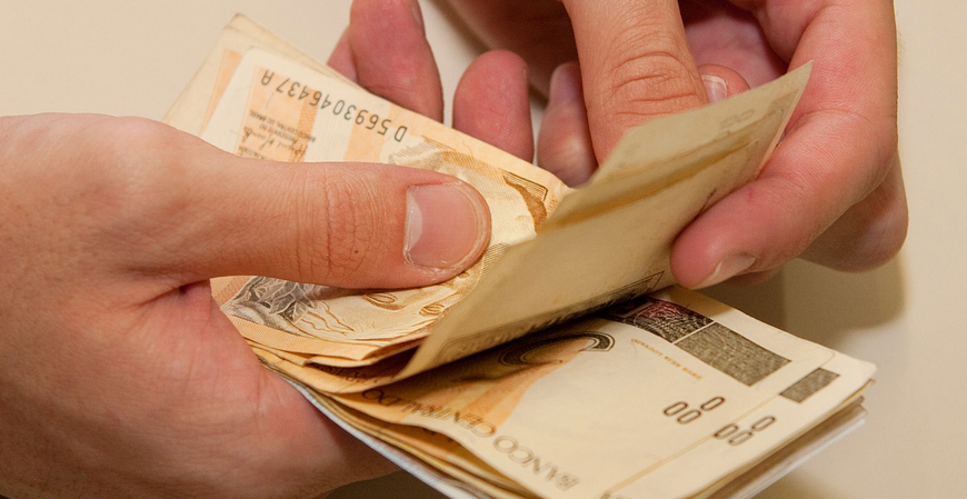 Governo sinaliza fim do saque-aniversário do FGTS  mas trabalhadores ainda podem levantar valores