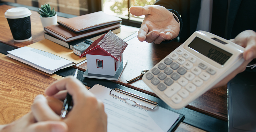 Antecipação do FGTS: 39% dos brasileiros fazem empréstimos para pagar contas básicas