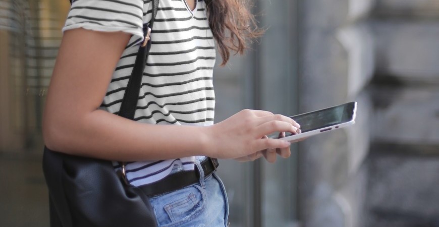 Gen Z são os que mais passaram a usar redes sociais para realizar pesquisas online 