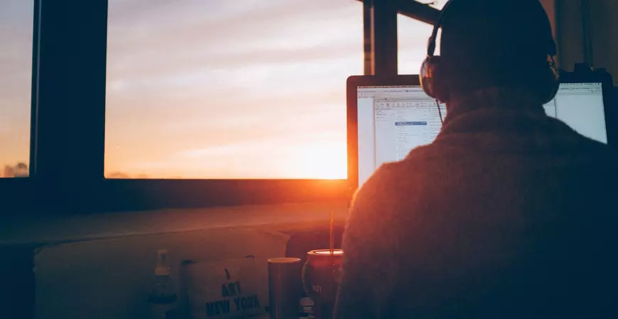 O que é um Global Worker? Conheça modalidade que permite viver onde quiser e com salários a níveis internacionais