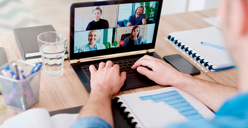 Fim do home office? Benefícios flexíveis? Pesquisa revela tendências do mercado de trabalho em 2025