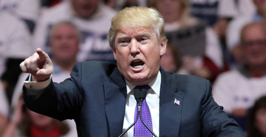 IR: auditor é condenado a 5 anos de prisão por vazar declarações de Trump