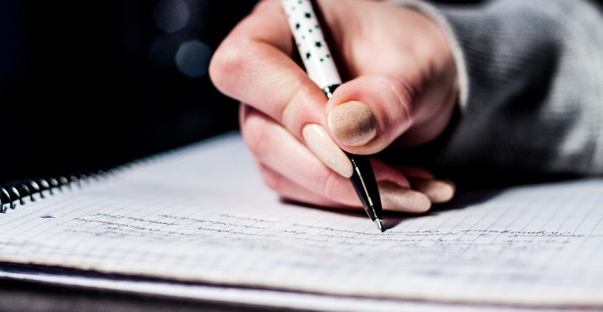 Informe de rendimentos: prazo para empresas entregarem o documento chega ao fim nesta terça-feira (28)