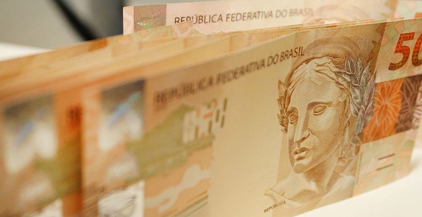 Começa a ser paga nesta sexta-feira (24) a 2ª parcela do 13º salário do INSS