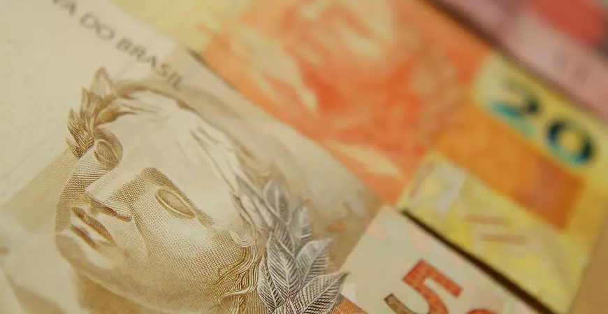 INSS conclui pagamentos do 13º salário para quem recebe acima do mínimo