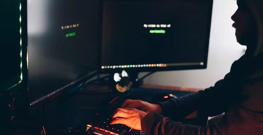 Criminosos roubavam dados do INSS para reativar benefícios, segundo Polícia Federal