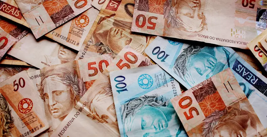 Receita Federal libera consulta ao 2º lote de restituição do IRPF 2023; saiba quem tem dinheiro a receber