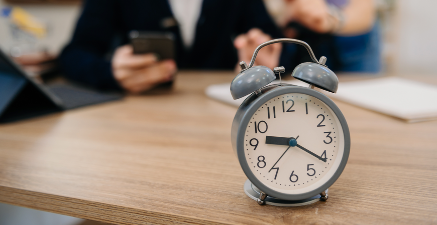 IRPF 2025: veja horários ideais para declarar e envie em até 15 minutos