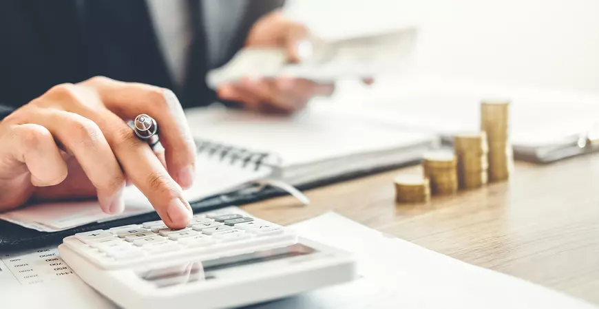 IVA majorado poderia substituir o Imposto Seletivo? Conheça proposta de substituição do Imposto do Pecado