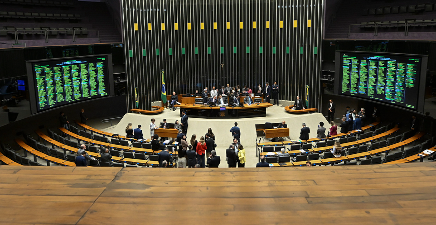 Jornada de 36 horas avança e pode mudar rotinas trabalhistas