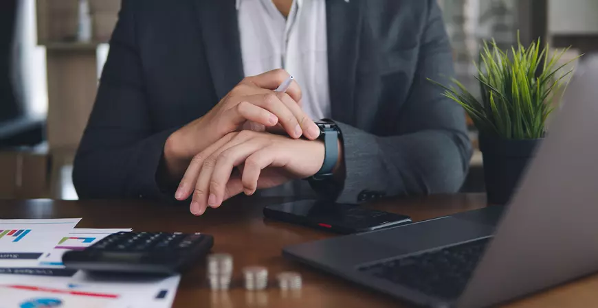Justiça determina pagamento de horas extras na jornada 12x36 e abrange DSR
