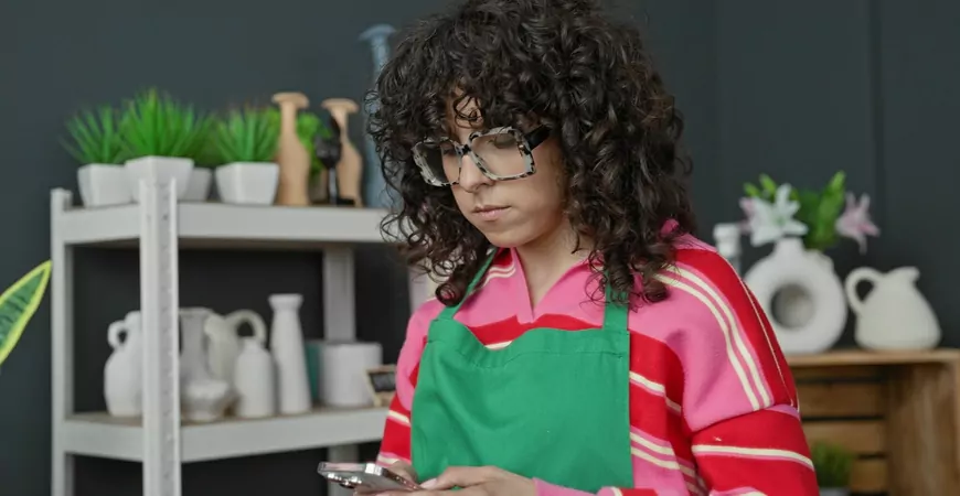 MEI recebe aviso sobre perdão de dívidas no WhatsApp; veja como conferir