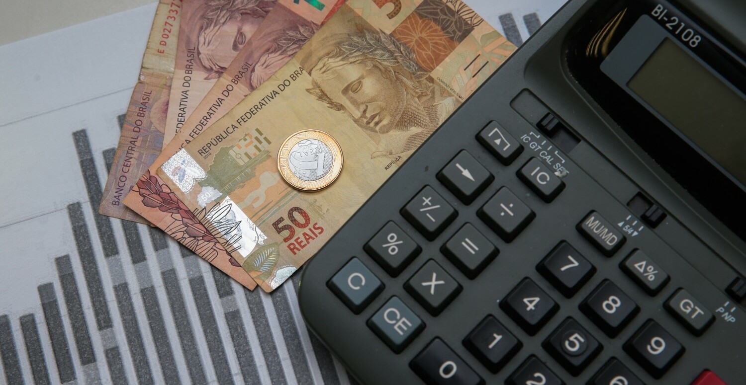 MEI: contribuição muda com aumento do piso nacional em 2024
