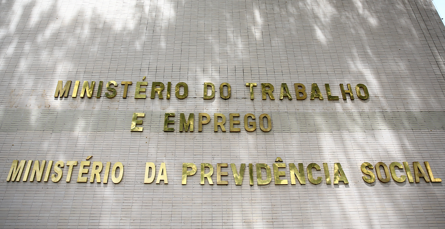 Ministério da Previdência e INSS alertam para fake news de suposto corte de 800 mil beneficiários