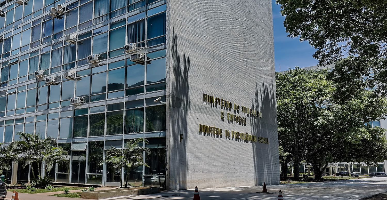 Governo libera múltiplos consignados no mesmo emprego