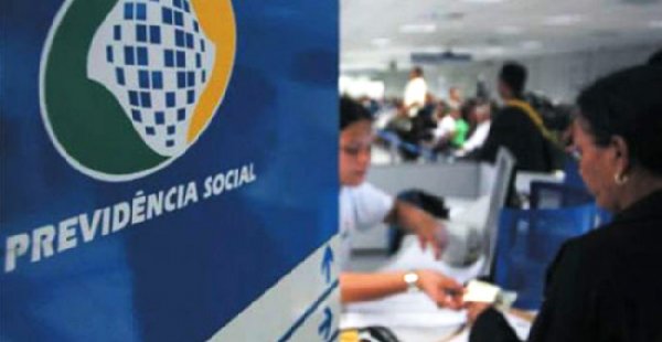 Motoristas devem utilizar canais de atendimento para inscrição no INSS