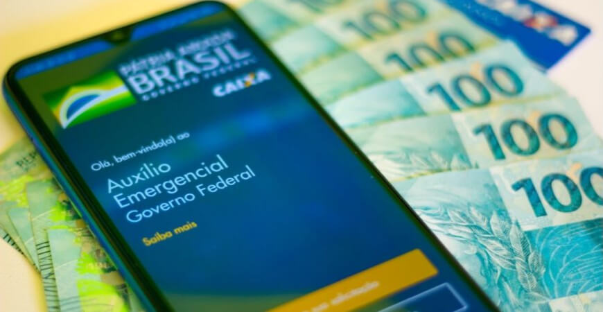 Proposta quer prorrogar Auxílio Emergencial até que 70% dos brasileiros sejam vacinados
