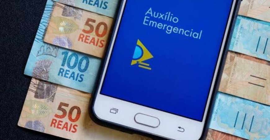 Auxílio Emergencial: Justiça proíbe banco de penhorar benefício para quitar dívidas 