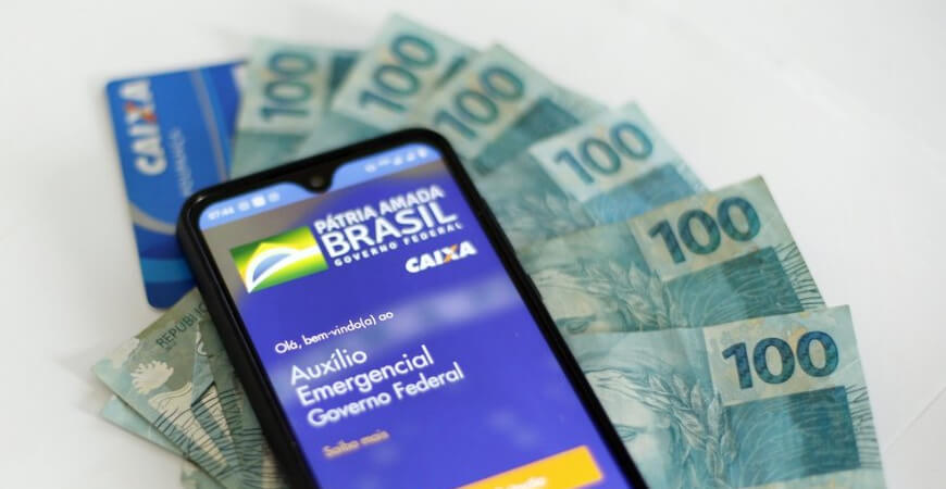 Nova rodada do Auxílio Emergencial vai suspender regras fiscais