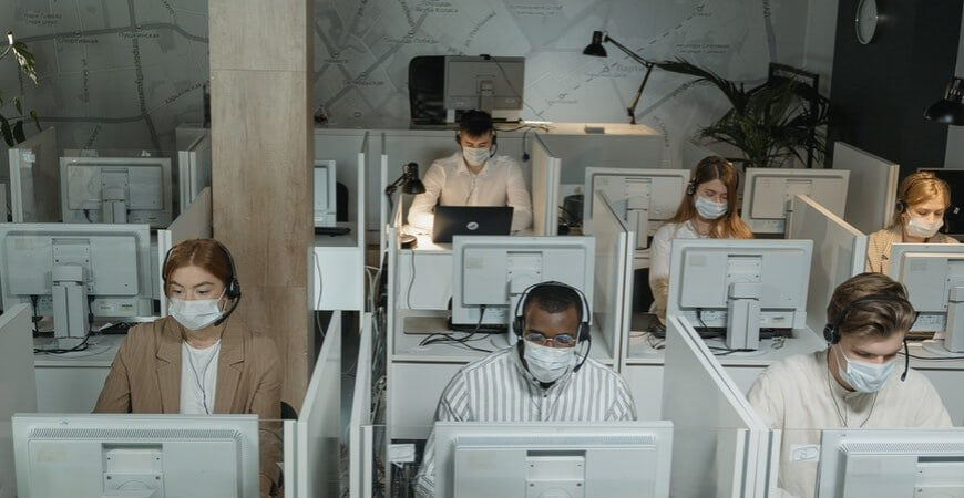 Covid-19: pesquisa aponta que pandemia aumentou engajamento e resiliência de funcionários na empresa